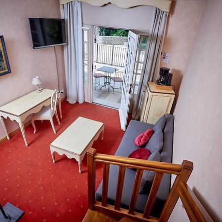 Residence Hoteliere Du Domaine Chablis Exterior photo
