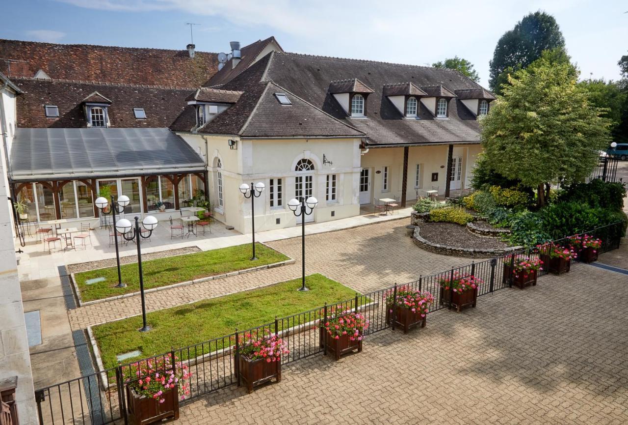 Residence Hoteliere Du Domaine Chablis Exterior photo