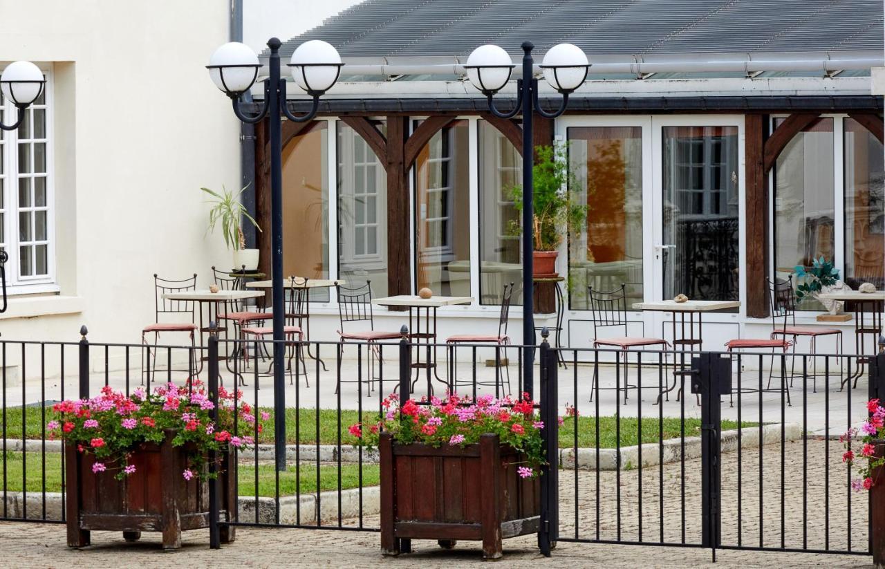 Residence Hoteliere Du Domaine Chablis Exterior photo